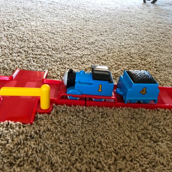 My First Thomas The Train Set - Picture 4 of 10